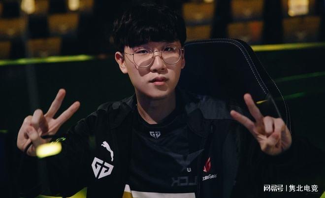 夜早早背上 夜早早背上